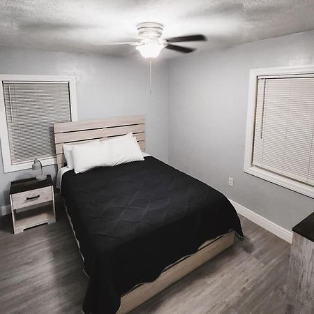 Cozy 3 Bedroom House Near Airport/Raymond Stadium/Downtown. Тампа Экстерьер фото